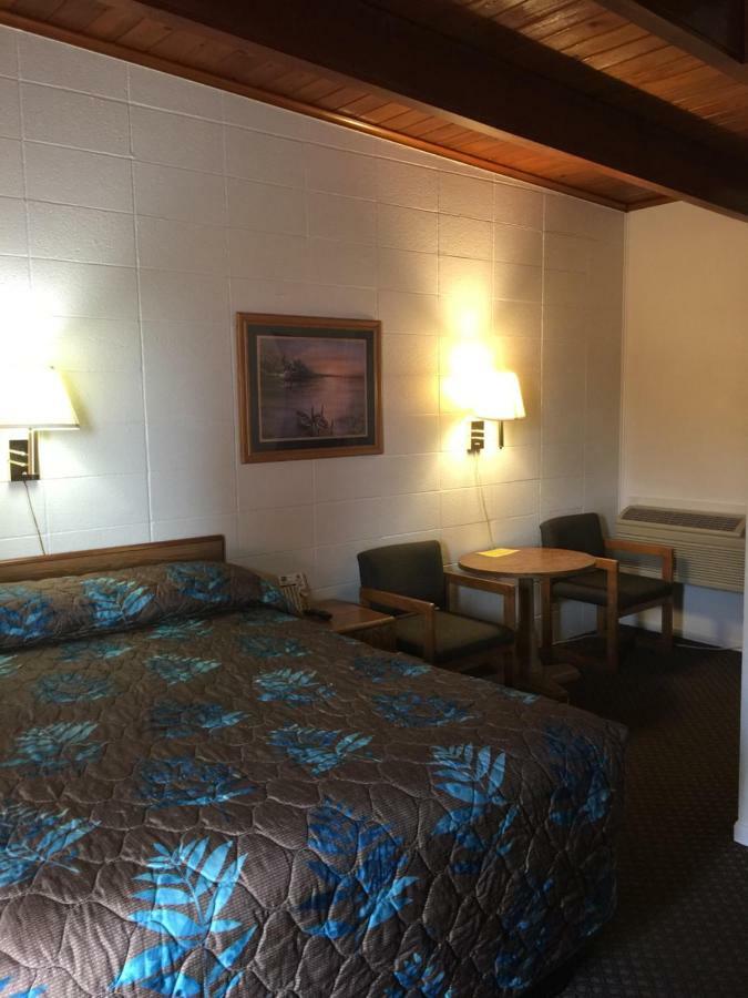 Lazy U Motel Rapid City Zewnętrze zdjęcie